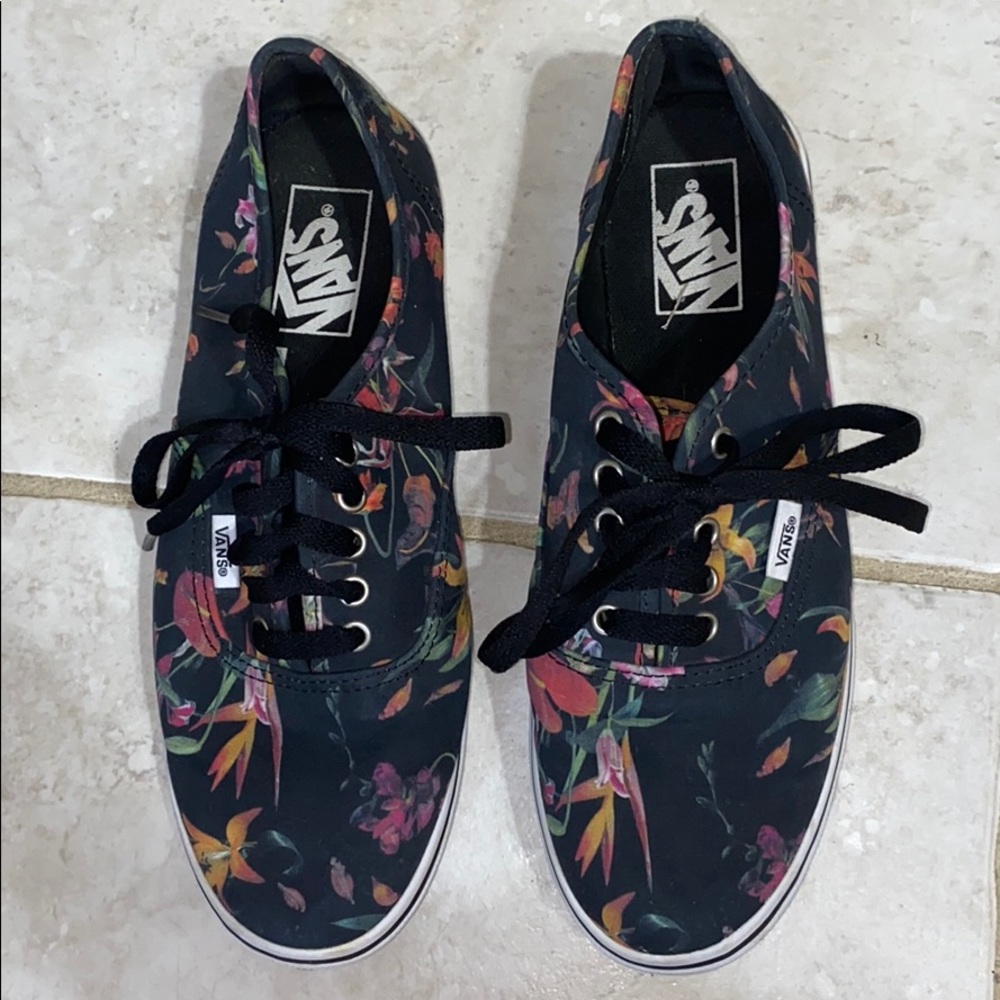 Vans black with flowers